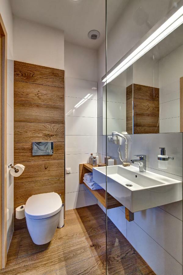 Joyinn Aparthotel Wrocław Buitenkant foto